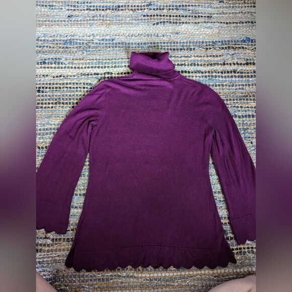 Isaac Mizrahi Women's S Scalloped Bell Sleeve Turtleneck Sweater Purple Pullover - Picture 8 of 10